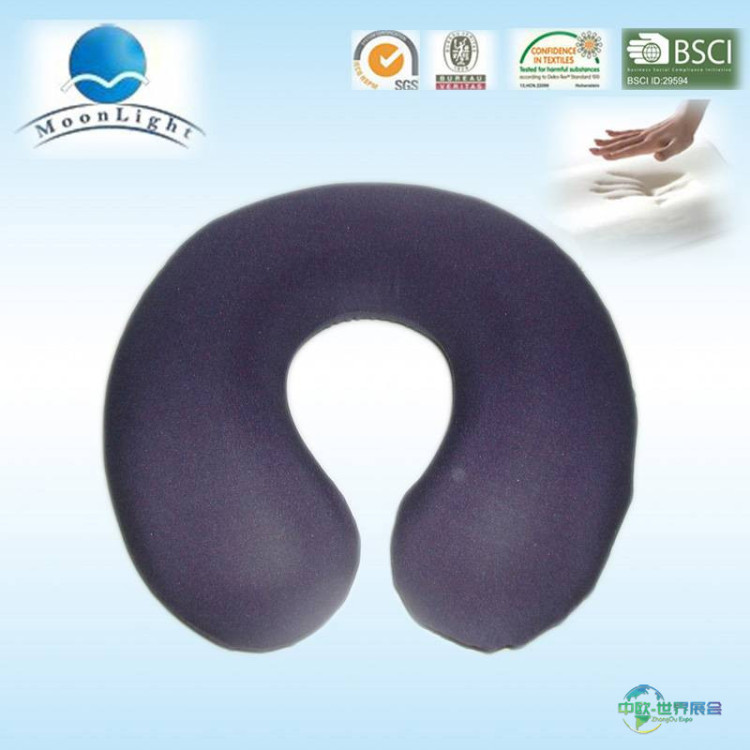 2025年利雅得生活展：南通月光纺织展示床垫及枕头