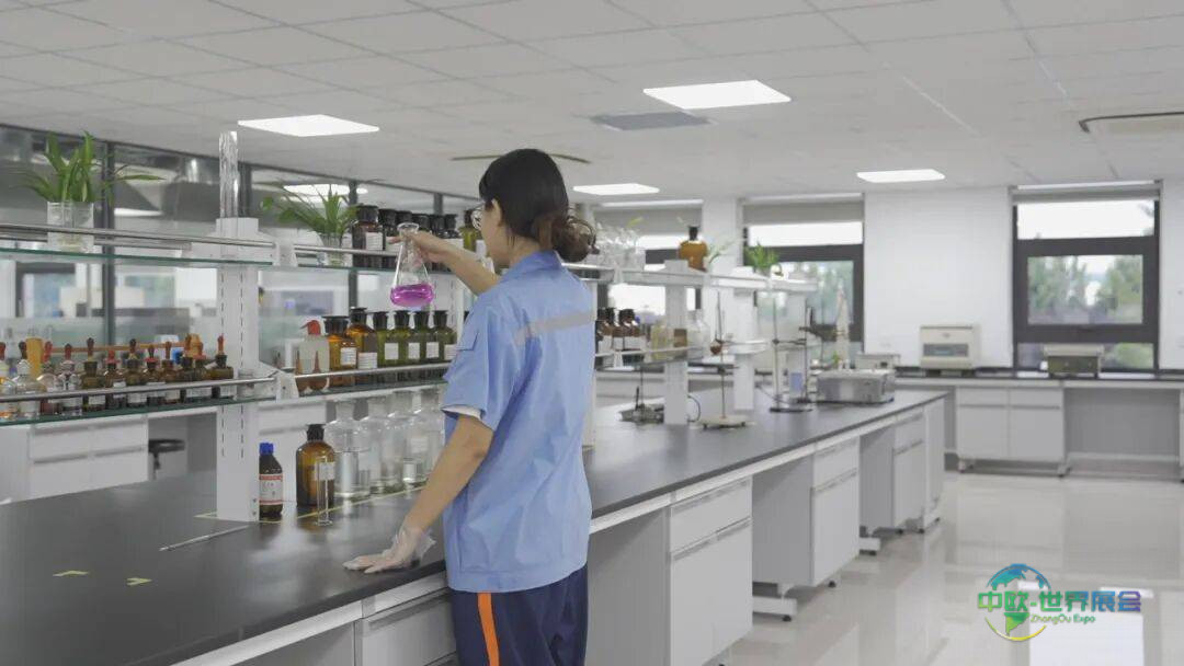 中一橡胶携多系列产品亮相2025迪拜国际轮胎展