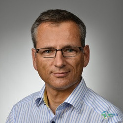 双向充电的未来——梅赛德斯-奔驰的洞见