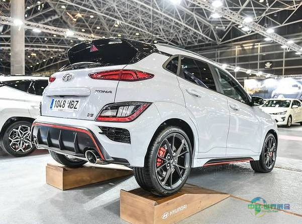 2025年西班牙瓦伦西亚国际汽车贸易展览会：SUV与混合动力车型引领潮流