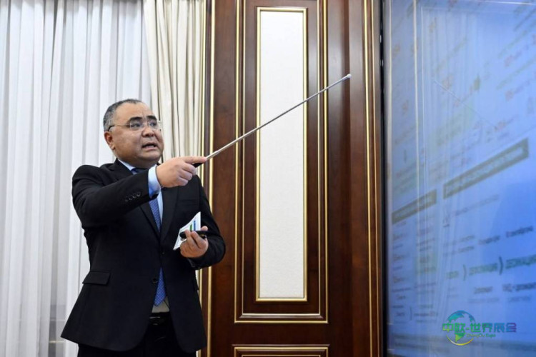 乌兹别克斯坦塔什干农展承诺提高棉花产量获奖励