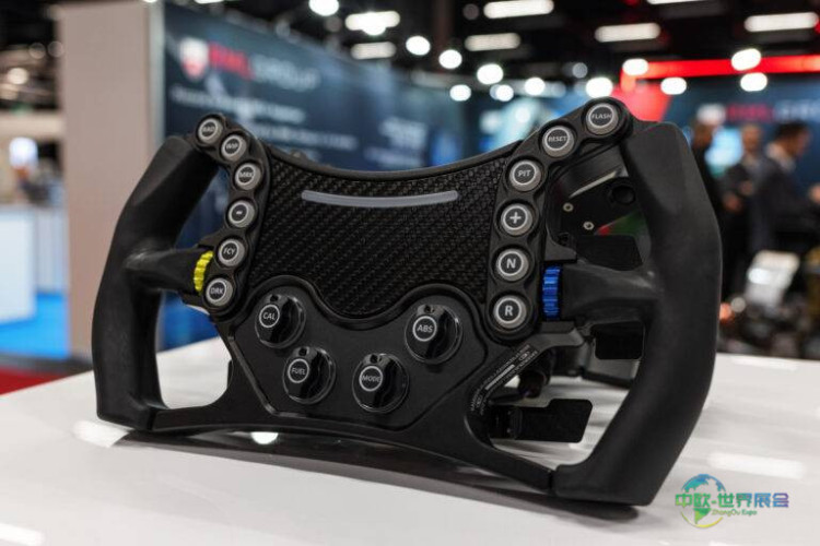 2025年德国科隆国际专业赛车世界博览会：Cosworth推出GT方向盘