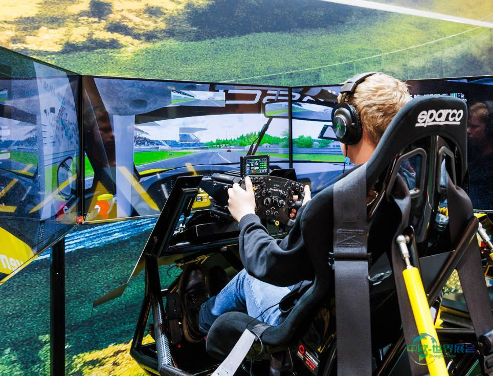 2025年德国埃森国际改装车及配件展览会：Avery Dennison展示SupercarBlondie车膜系列