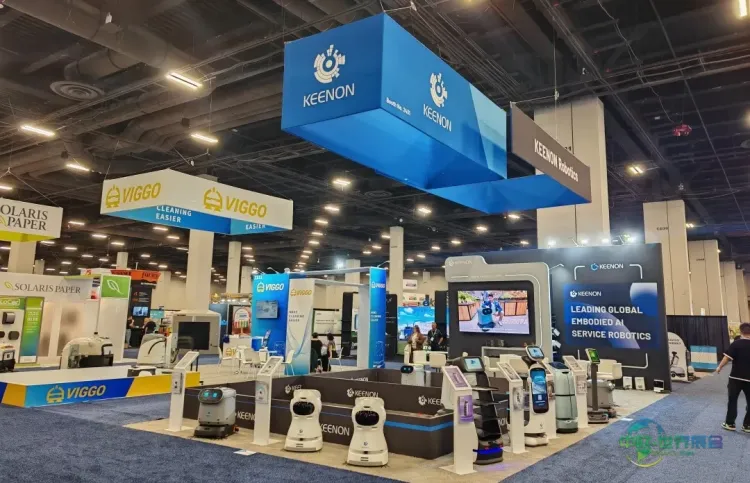 ISSA 2025北美展直击 | 擎朗清洁机器人C55北美首秀，全场景机器人引爆关注！
