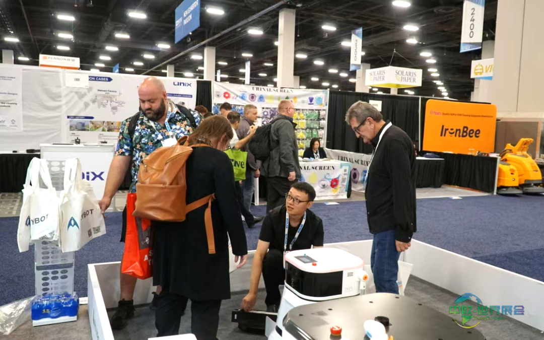 聚焦北美清洁“风向标”【2025年北美ISSA清洁用品展】，智绘科技全系清洁机器人成全场焦点