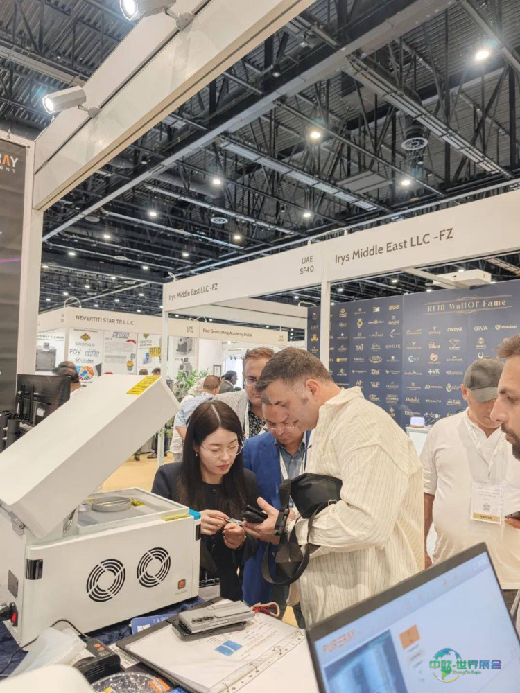 鉴真·向世界｜谱睿仪器闪耀2025年迪拜珠宝首饰及科技展