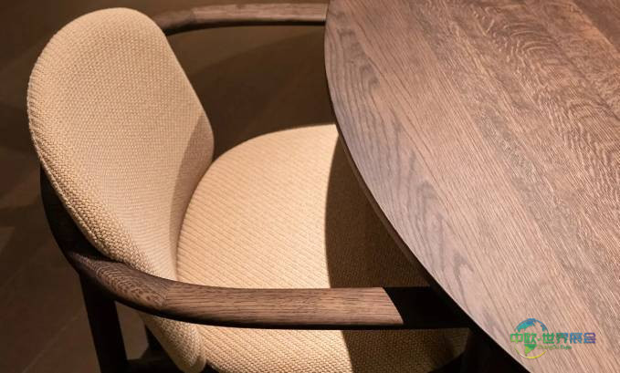 2025年​意大利米兰国际家具展览会：展会上的新款座椅