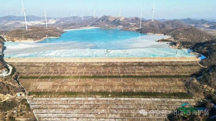 矿聚中东-鑫海矿装亮相2025阿联酋迪拜国际矿业展览会