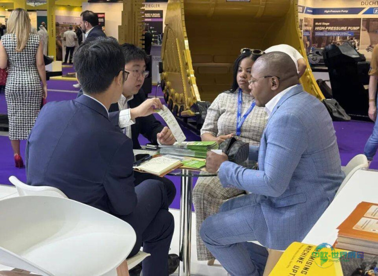 华商纵横Hudson闪耀The Mining Show 2025迪拜工程机械展，携手全球共绘矿业新篇章