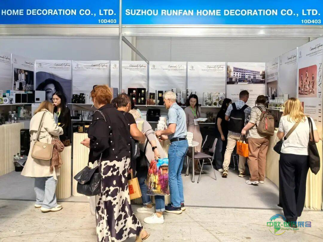瑞明香氛亮相2025年俄罗斯国际家庭用品及家电（秋季）展会 东方香韵惊艳国际友人