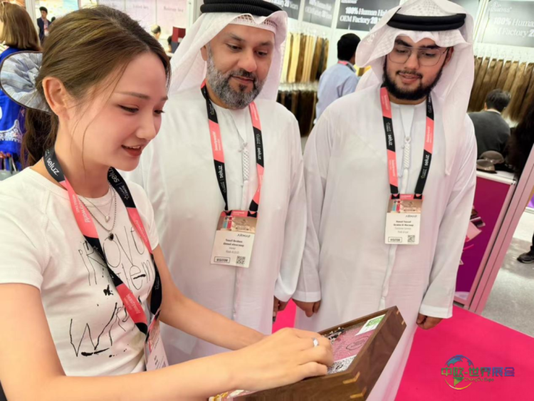 东海穿戴甲闪耀2025年中东迪拜美容展｜东海穿戴甲，See you in Dubai!