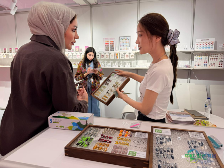 东海穿戴甲闪耀2025年中东迪拜美容展｜东海穿戴甲，See you in Dubai!