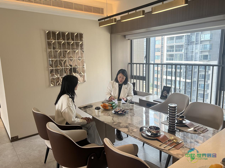 凯德·山海连城团队运用“Jobs To Be Done”用户洞察方法，与客户进行深访，挖掘客户真实需求。