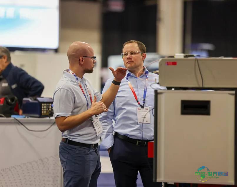 2025年德国埃森国际改装车及配件展览会：展示最新车贴色彩