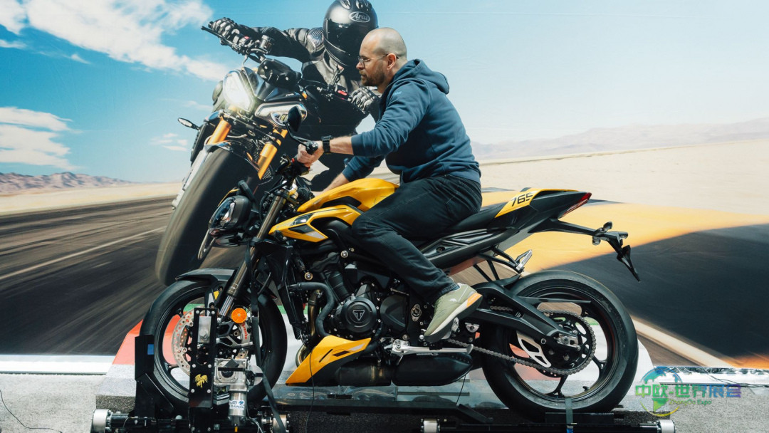 波兹南车展摩托车展区