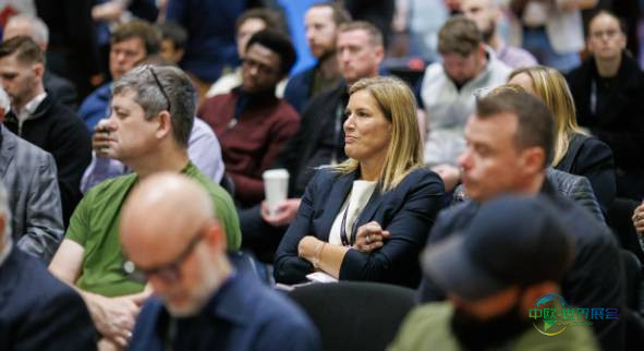 2025英国伦敦国际石材及表面材料展览会：演讲嘉宾爱德华·路易斯