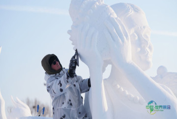 镜观·回响｜让冰天雪地成为金山银山