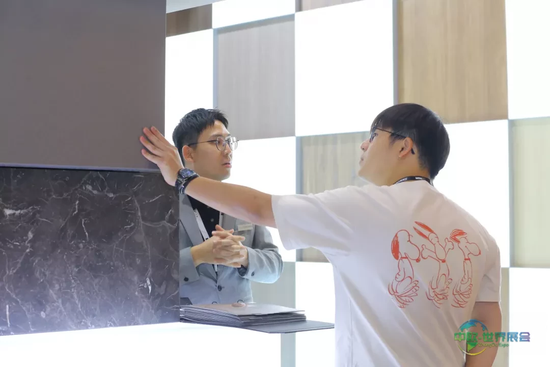 马来西亚吉隆坡国际建筑及室内装饰设计展览会：HeveaBoard引领可持续设计潮流