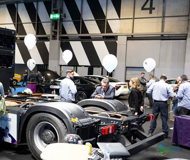 2025年德国埃森国际改装车及配件展览会：TR-Carstyling展示高性能改装车