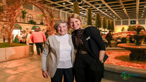 101岁老人逛柏林国际绿色周，已开始规划明年行程