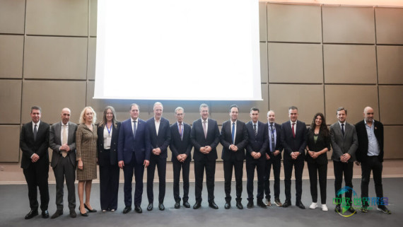 BEYOND 2025正式启幕。展会首日人气高涨，会议反响热烈