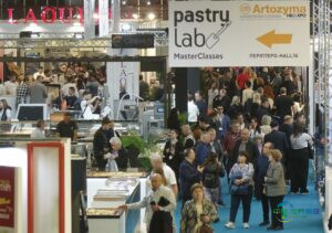 第11届国际烘焙、糕点、机械设备、设备、成品展览会ARTOZYMA“热销如热面包”