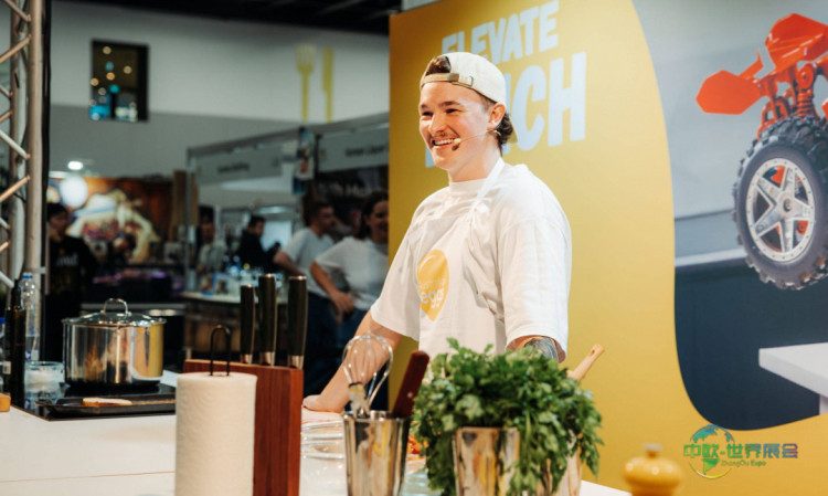 2025年澳大利亚悉尼国际食品和葡萄酒展览会：Tom Smallwood香肠土豆番茄烘蛋食谱