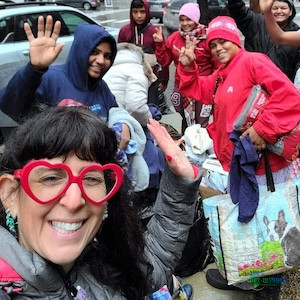 从珠宝商互助到移民援助：一位创始人的转变