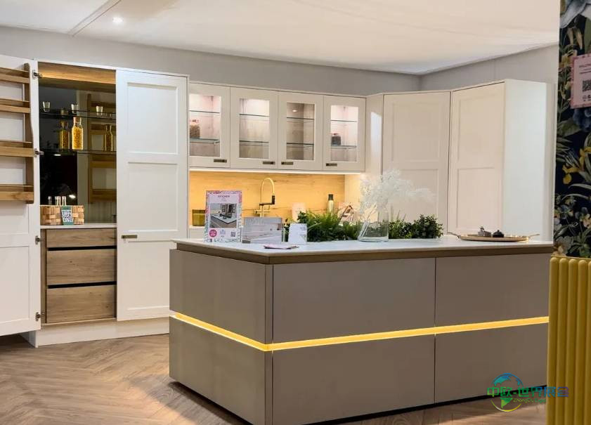 加拿大多伦多国际石材及石材技术展览会：天然石材 vs 工程瓷板