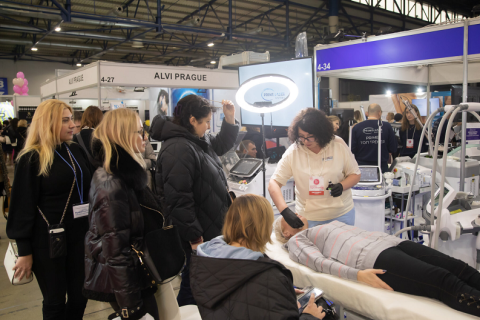 乌克兰国际美容美发展览会展会现场图片