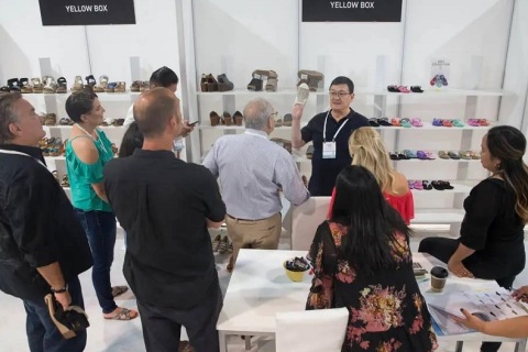 美国拉斯维加斯春季鞋展览会展会现场图片