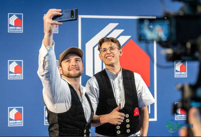 德国科隆国际木材展DACH+HOLZ 2026推出优化512和513型格及檐口夹具