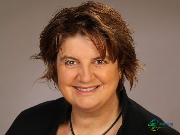 28载离别：蒂娜·乌茨告别埃奎塔纳马术展