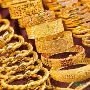 与伊朗的战争扰乱钻石与黄金贸易