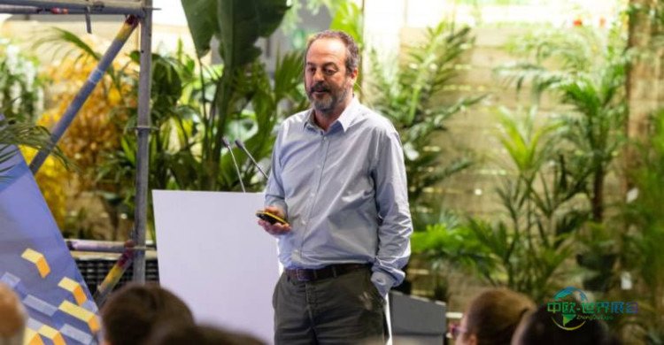 2025年西班牙巴塞罗那国际建材展览会：人工智能是变革的工具