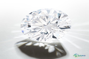 戴比尔斯与苏富比预展28.88克拉钻石为拍卖预热