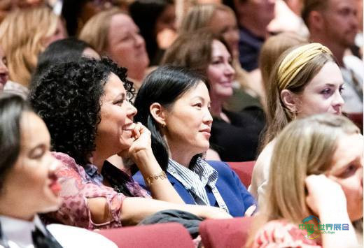 2026年美国高点国际家具春季展览会：古董艺术品搜寻入门指南