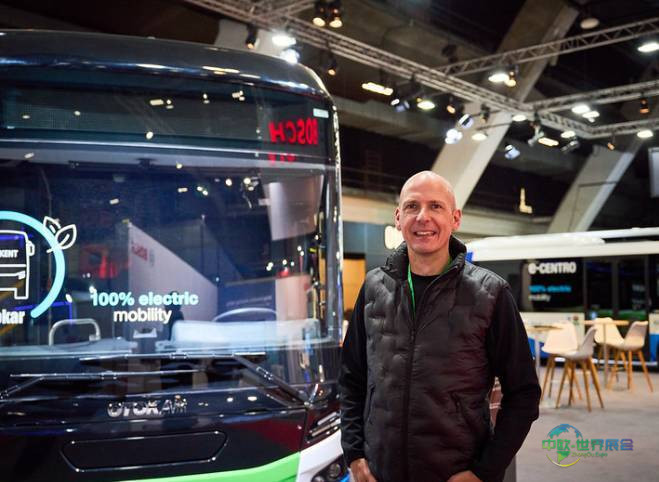 2025年比利时布鲁塞尔国际世界客车展览会：HÜBNER展出1085套双坡道系统