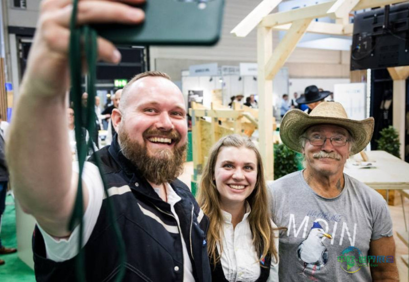 2026年德国斯图加特国际木材及屋面建筑展览会：现场演示高效工作技巧