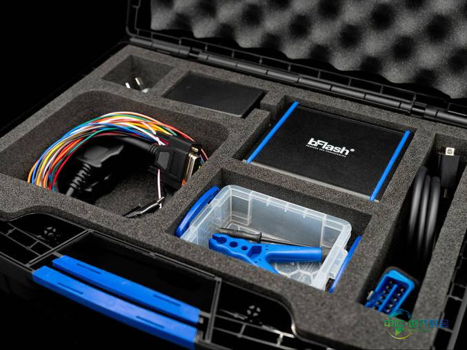 比利时国际汽车展壳牌发布新款Helix润滑油