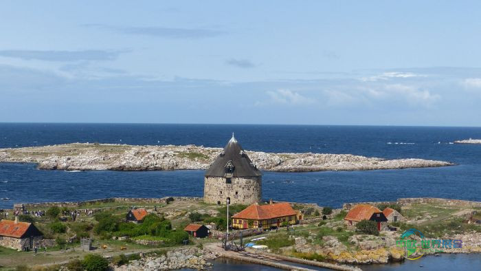 AQD-aerial-shot-of-a-stone-building-700x394px