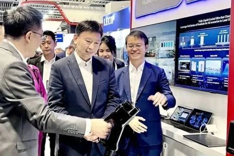 新加坡电动车、智能交通、充电桩展SUMW展会现场图片