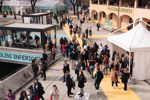 意大利佛罗伦萨教育装备展览会展会现场图片