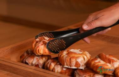 法国里昂国际烹饪大赛展览会：糕点大师Giovanni Malécot的甜蜜事业