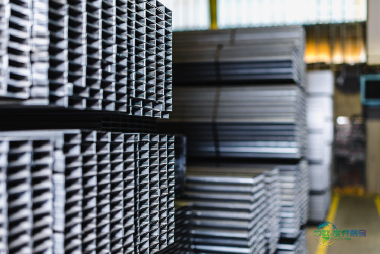 伍珀曼集团持续扩大管材与型材生产能力