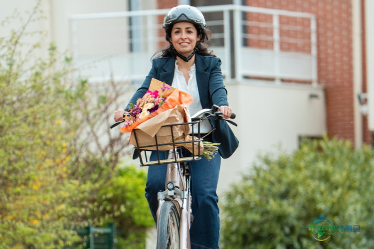 巴黎国际自行车展：以简化思维重塑电动自行车保险体验