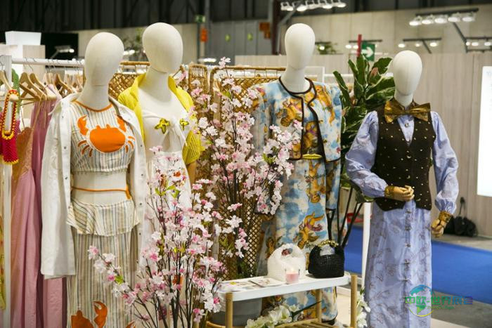 MOMAD展会现场图