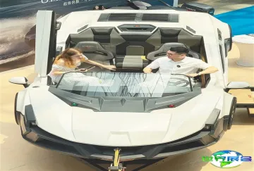 三亚国际游艇分展区在消博会拉开帷幕，海内外两百艘船艇齐聚一堂