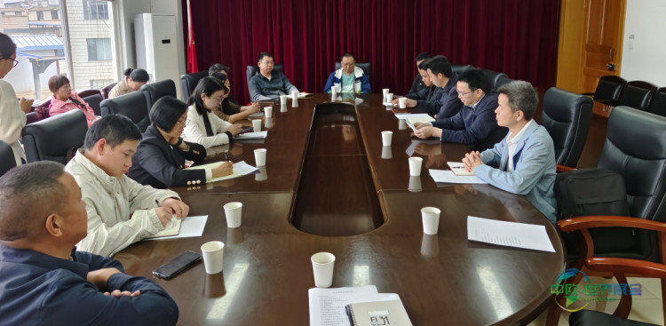 2026年5月1日，香港文博会云南馆执委会赴武定县进行红茶产品招展招商座谈，文博会副主席、云南馆执委会主任、云南省民族商会会长杨振出席活动武定县副县长杨艳出席会议。